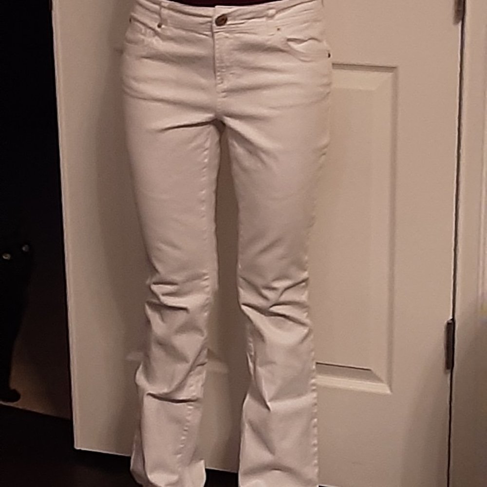 INC White Jeans - Regular Fit - Boot Let